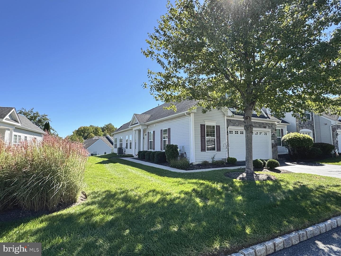 1623 Boxwood Rd Property Photo 2
