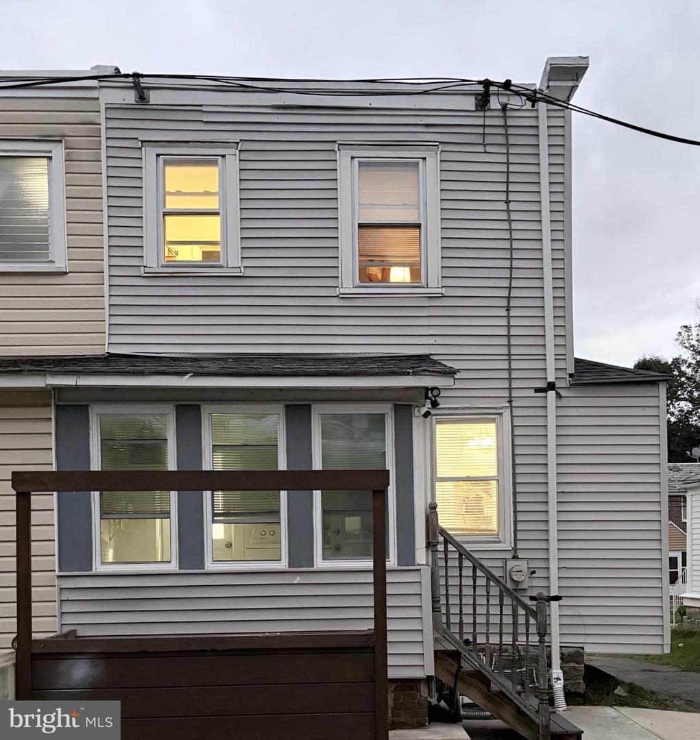 735 YEADON AVE Property Photo 1