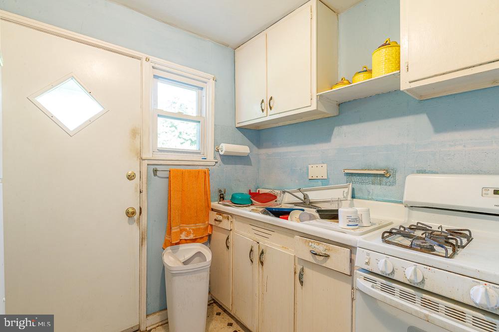 811 Springfield Rd Property Photo 10