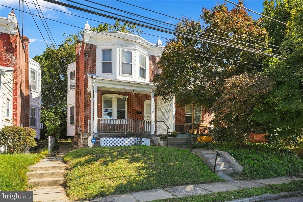 209 Rhodes Ave Property Photo 1