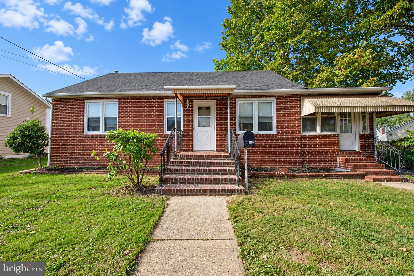 1704 MEETINGHOUSE RD Property Photo 1