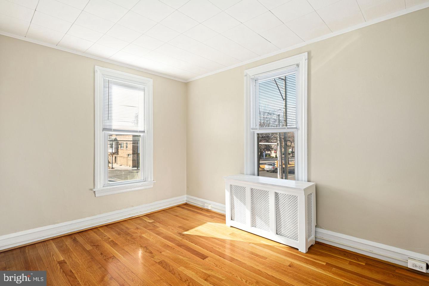 1 N Linden Ave #2nd Floor Property Photo 7