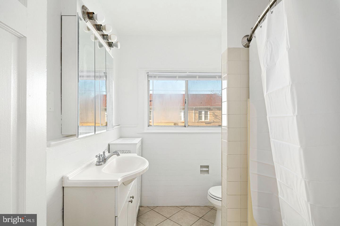 1 N Linden Ave #2nd Floor Property Photo 9