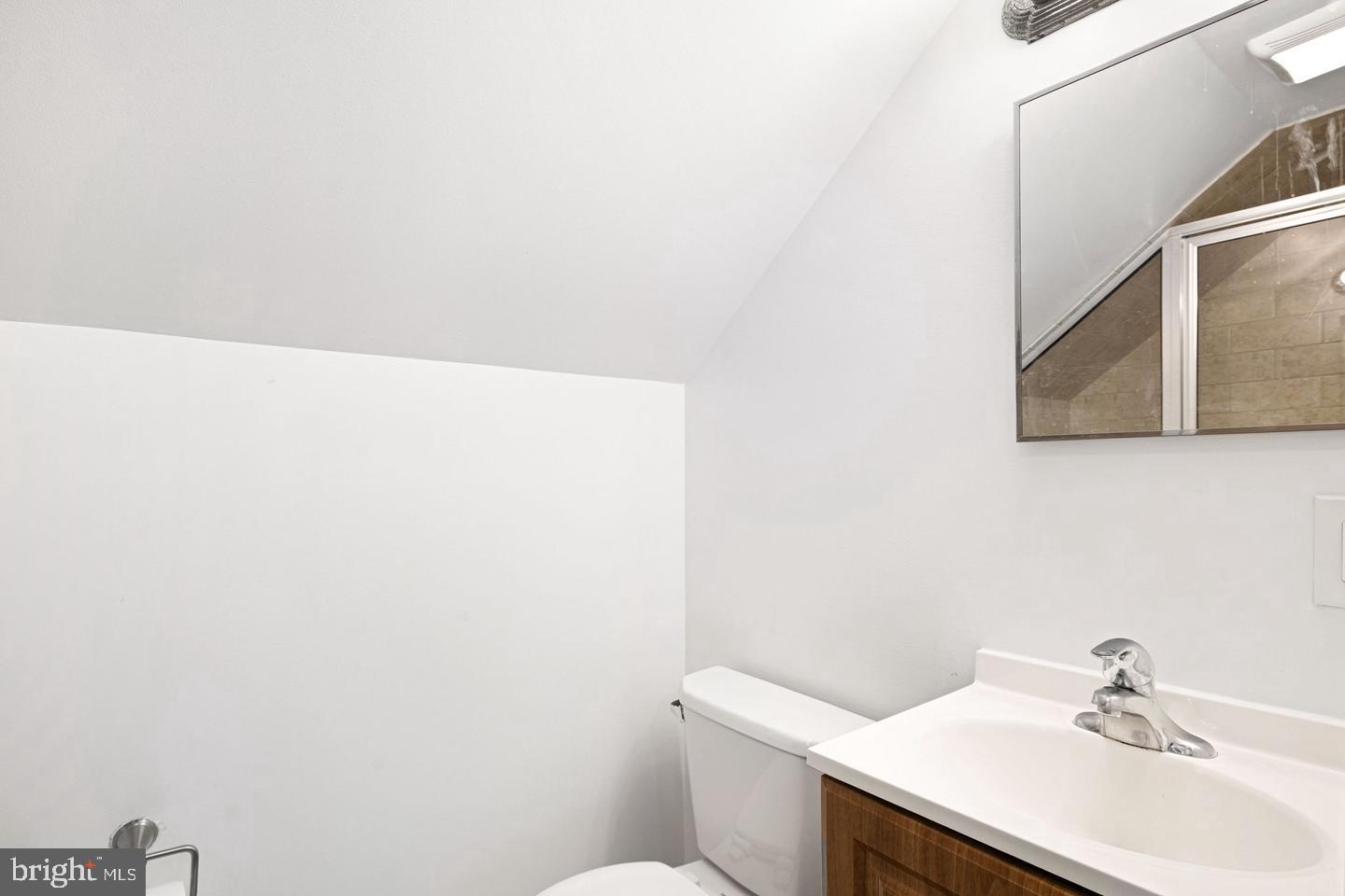 1 N Linden Ave #2nd Floor Property Photo 14