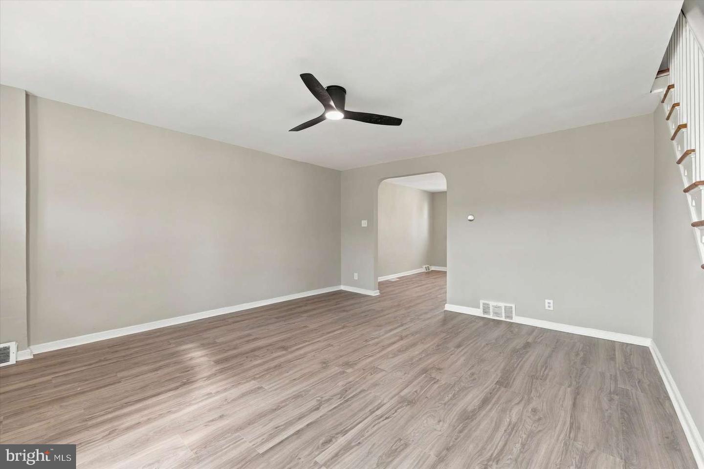 3819 Brunswick Ave Property Photo 2