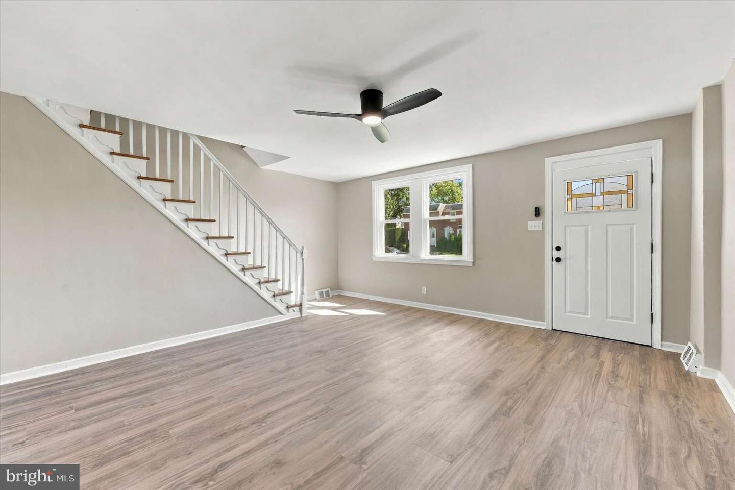 3819 Brunswick Ave Property Photo 4