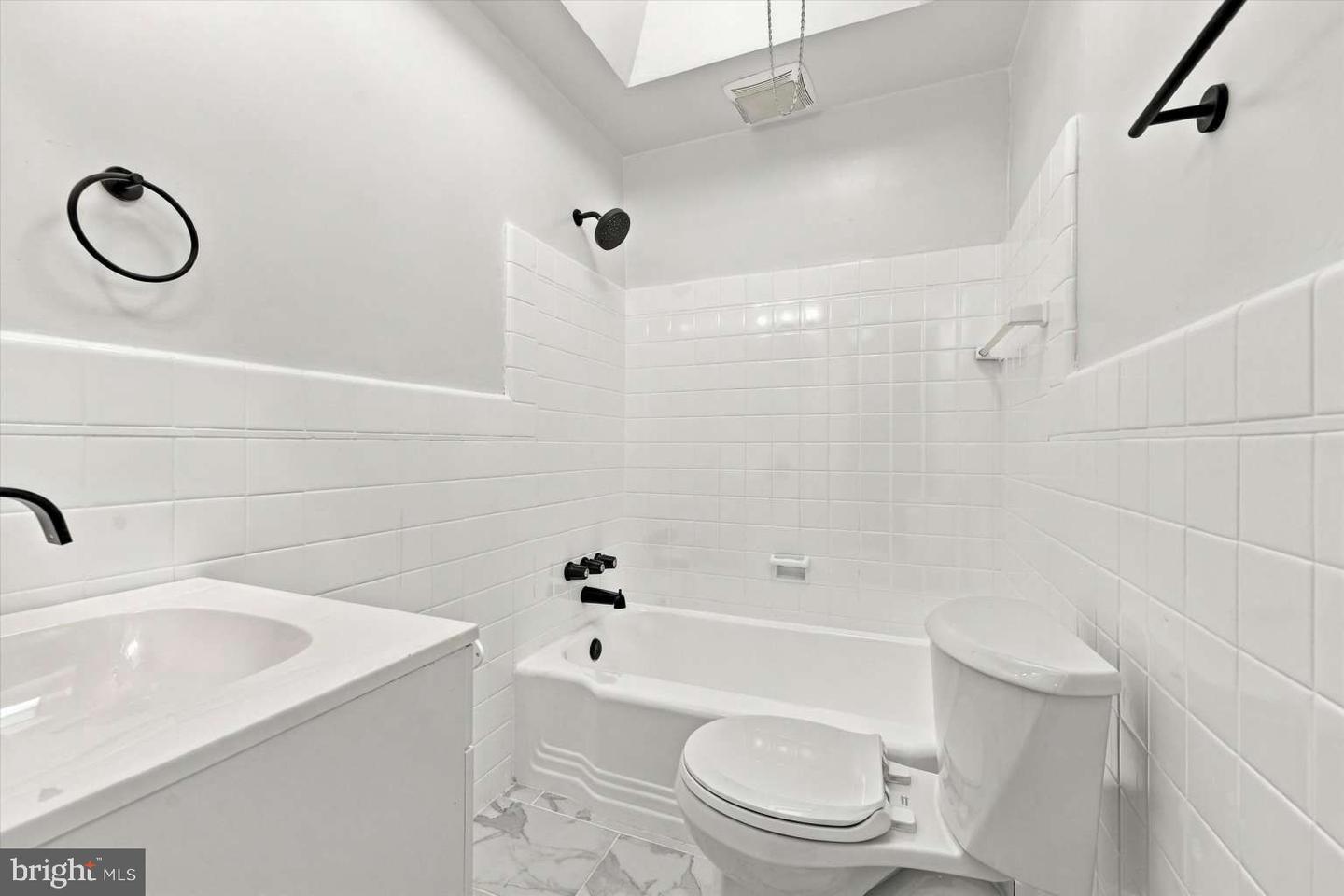 3819 Brunswick Ave Property Photo 13