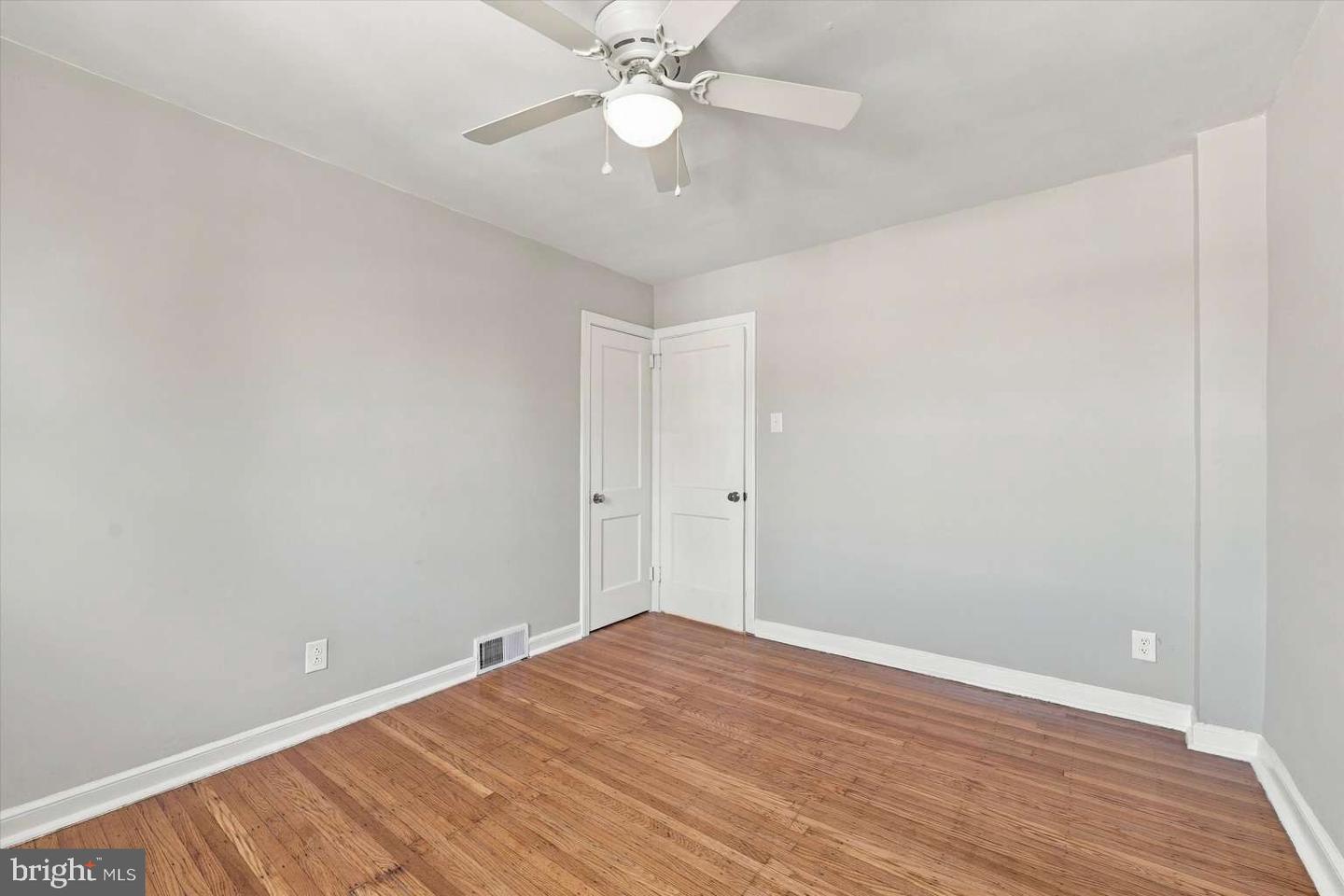 3819 Brunswick Ave Property Photo 15