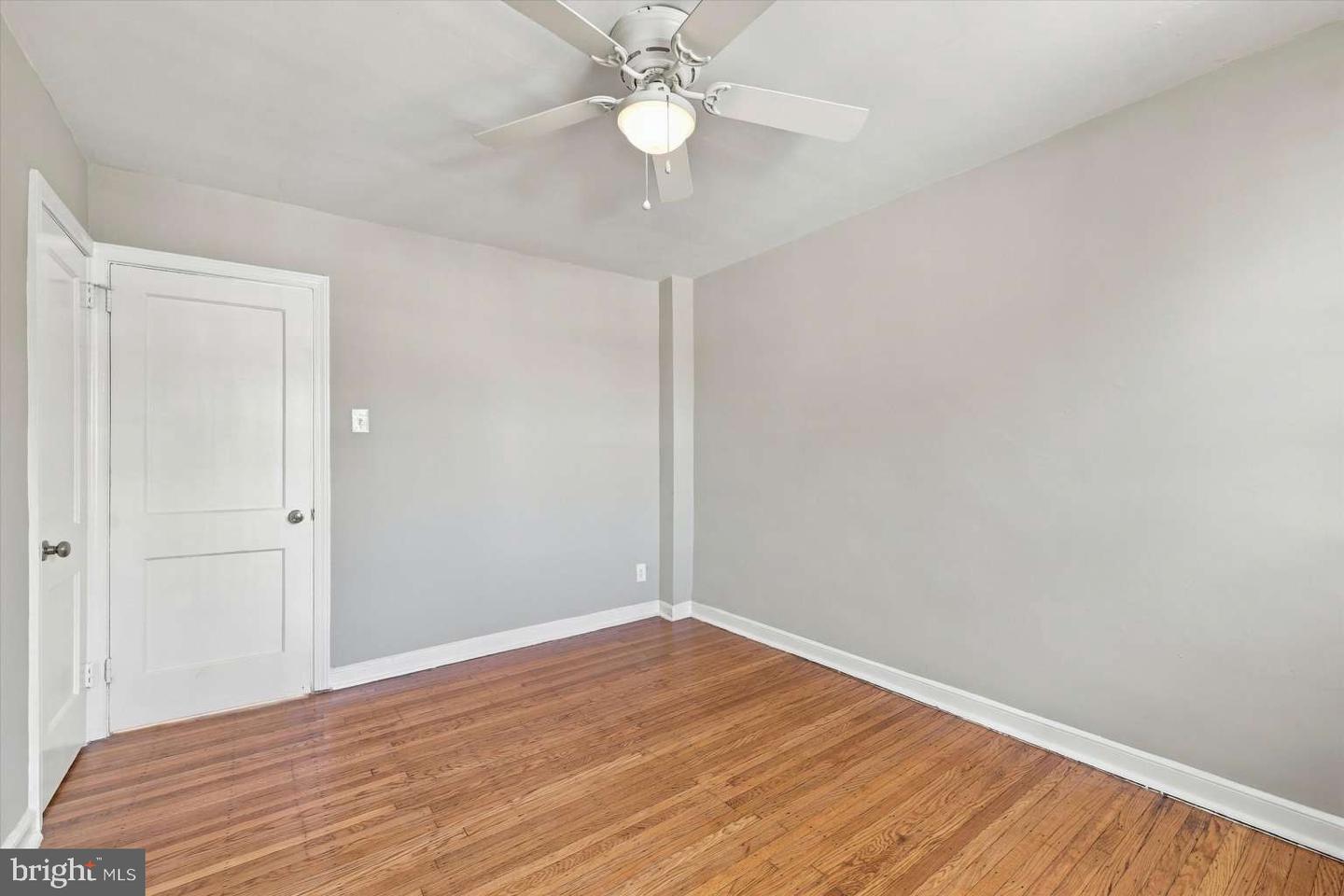 3819 Brunswick Ave Property Photo 16