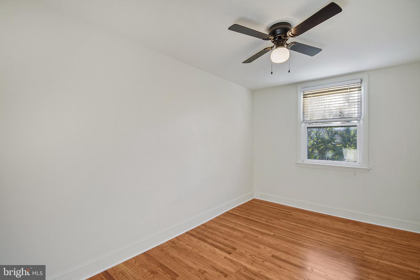 913 Maple Ave Property Photo 7