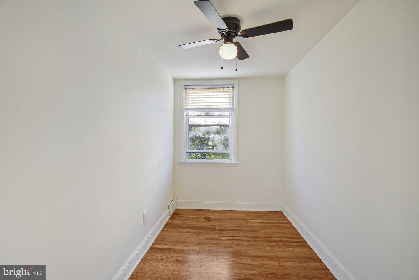 913 Maple Ave Property Photo 8