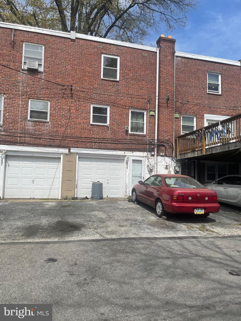 2019 Delmar Dr Property Photo 13