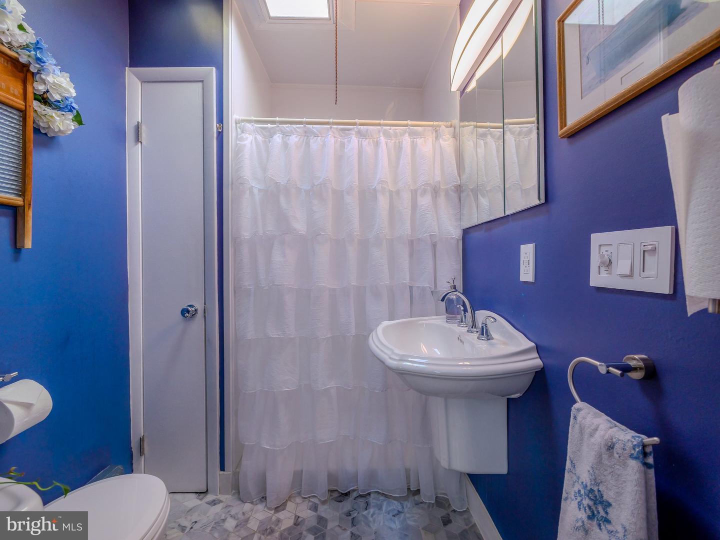128 Isabel Ave Property Photo 28