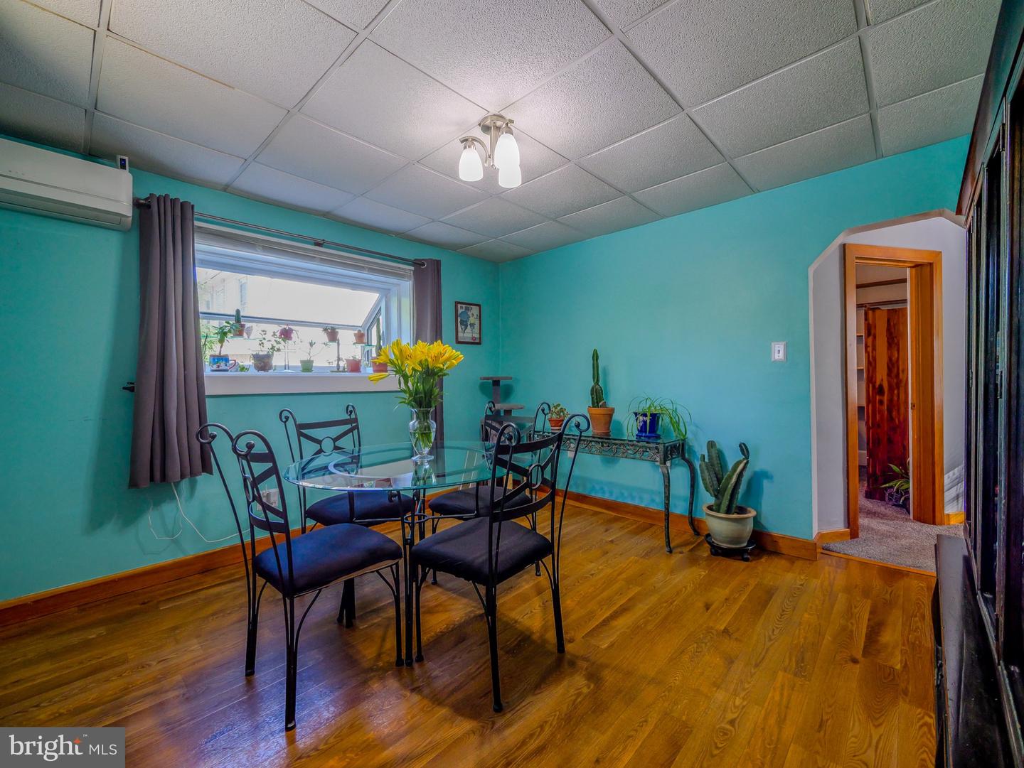 128 Isabel Ave Property Photo 40