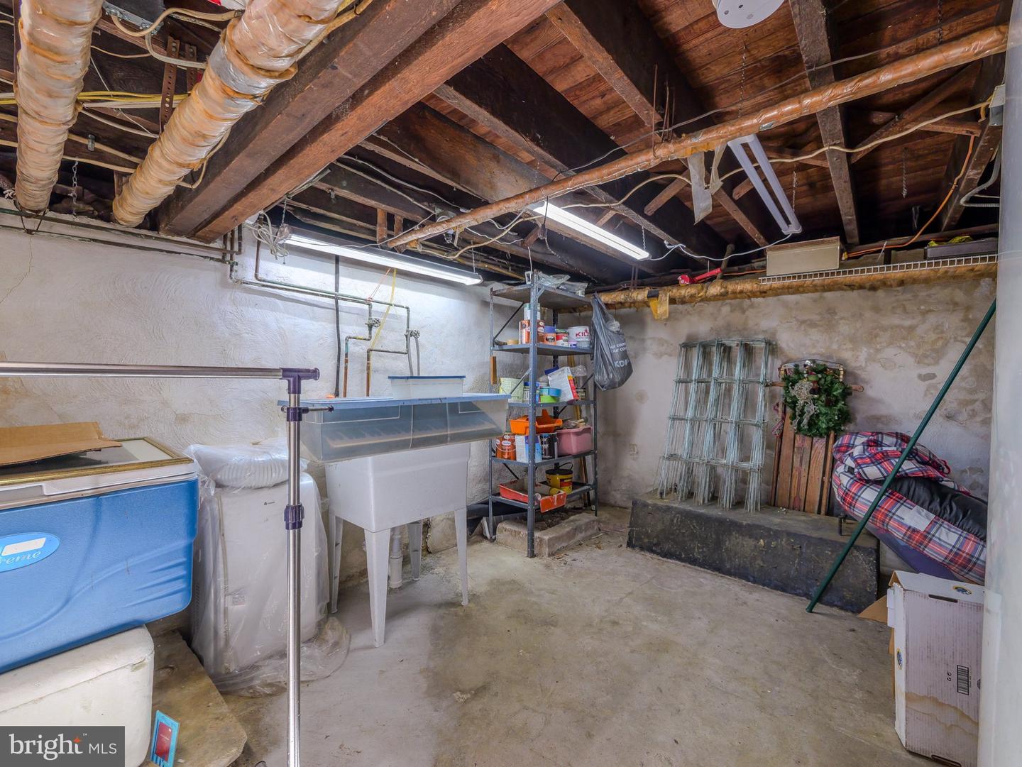 128 Isabel Ave Property Photo 42