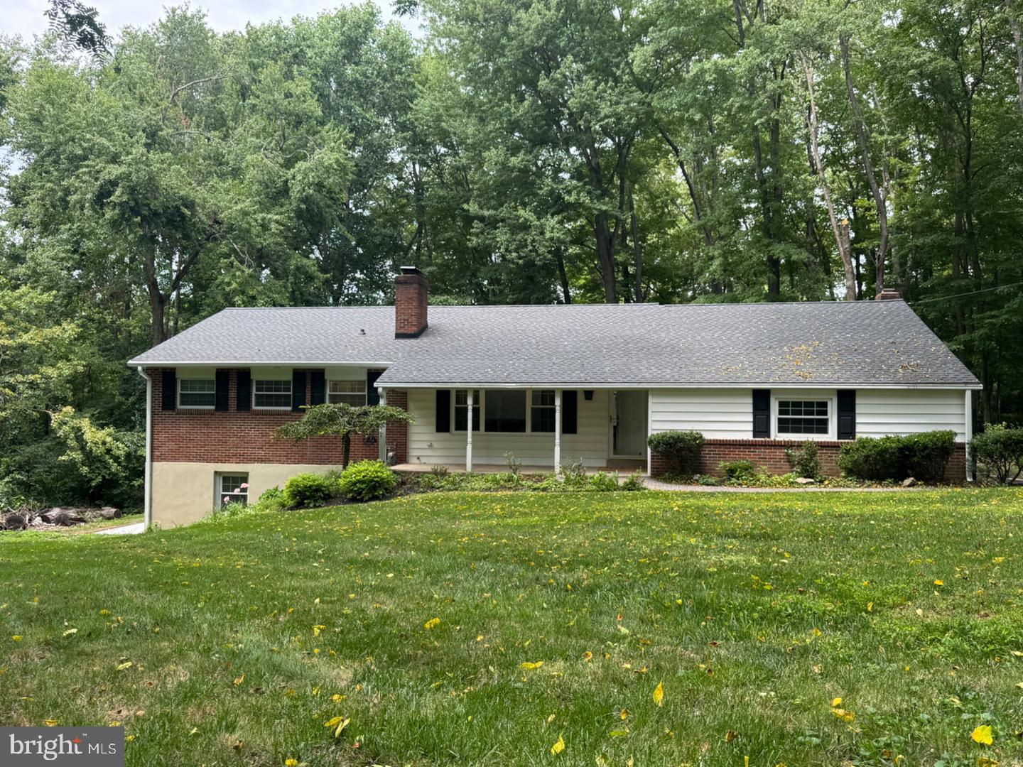 473 LINVILL RD Property Photo 1