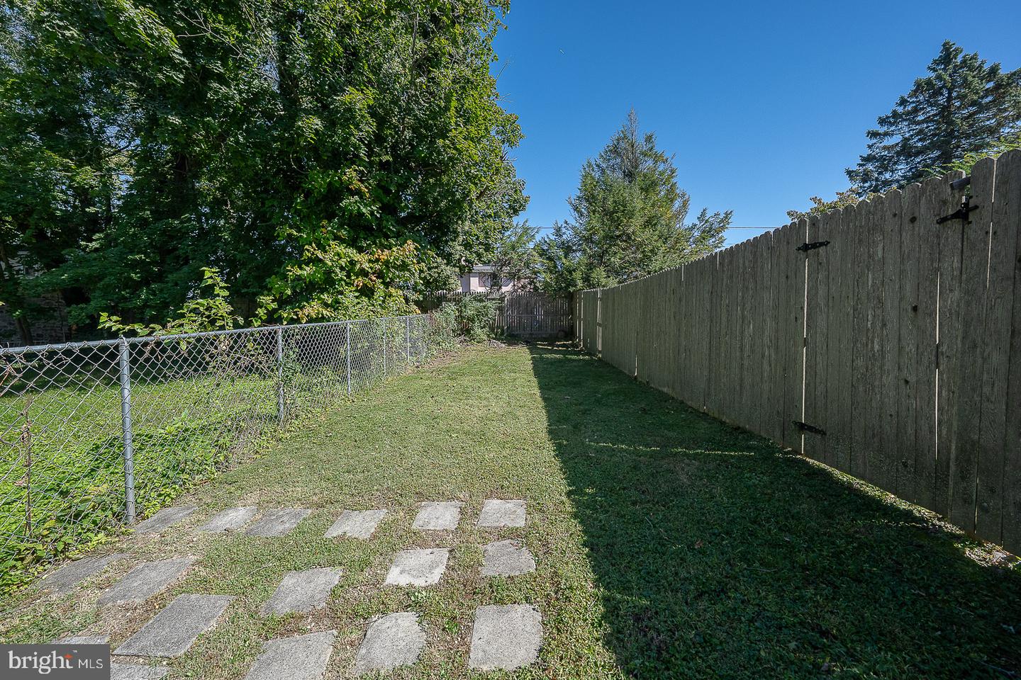 947 Glenbrook Ave Property Photo 5