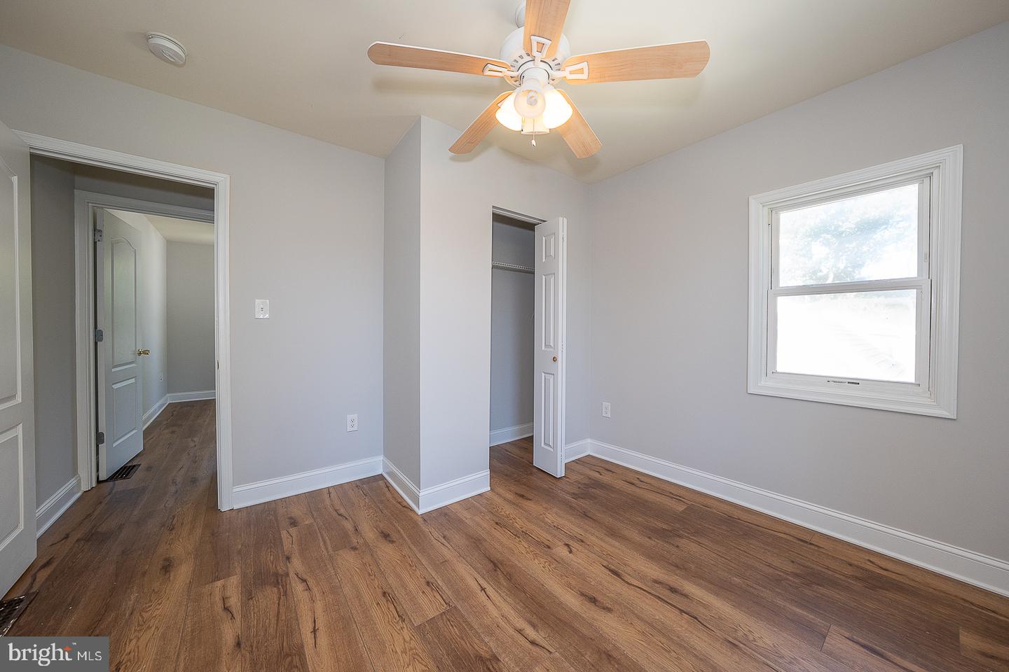 947 Glenbrook Ave Property Photo 22