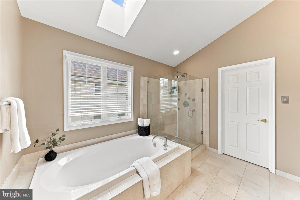 115 Ceton Ct Property Photo 29