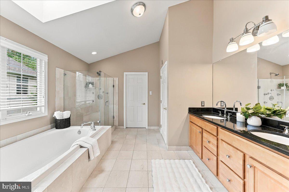 115 Ceton Ct Property Photo 30
