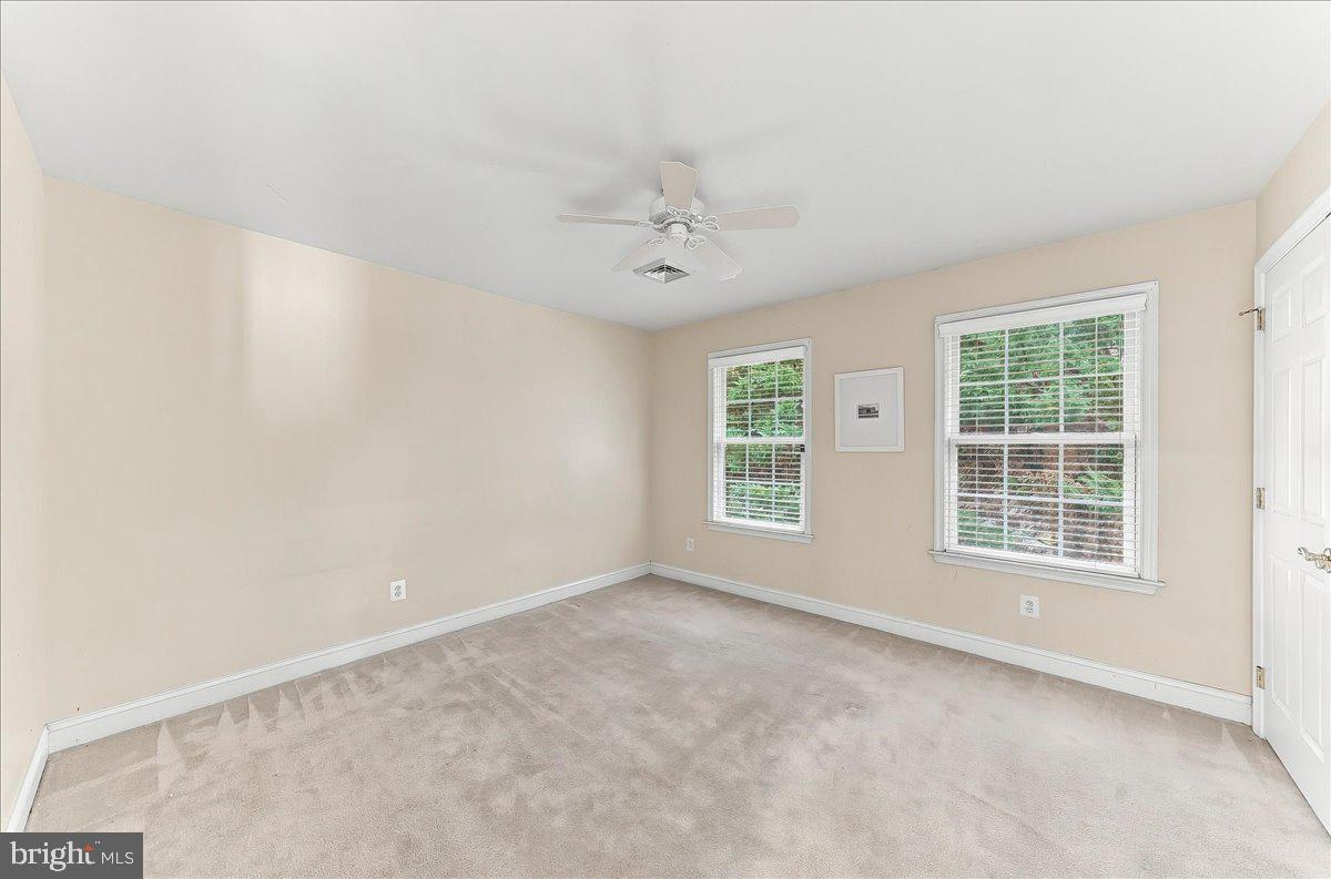 115 Ceton Ct Property Photo 38
