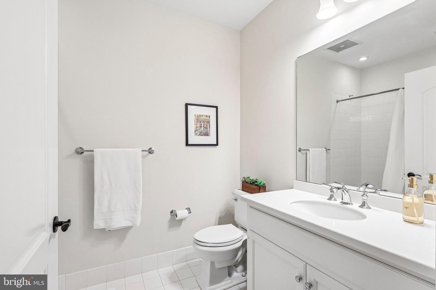 5203 Parkview Dr Property Photo 35