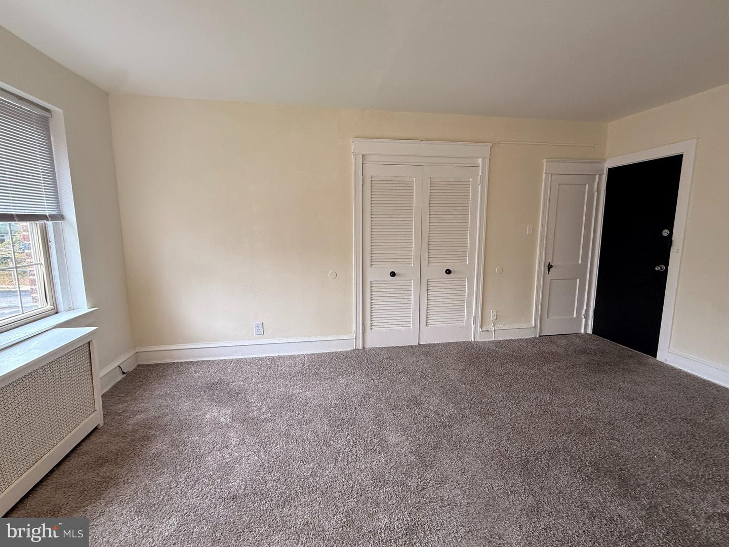 260 N Wycombe Ave #200 Property Photo 4