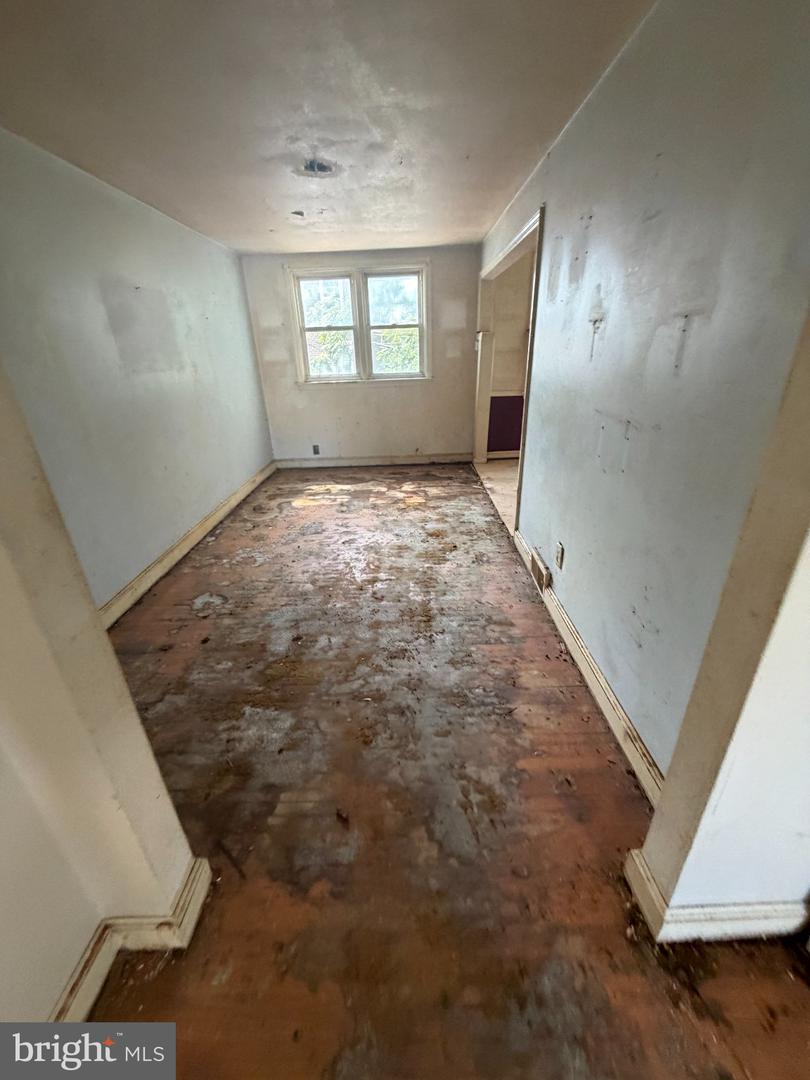 2 Ashbourne Rd Property Photo 3