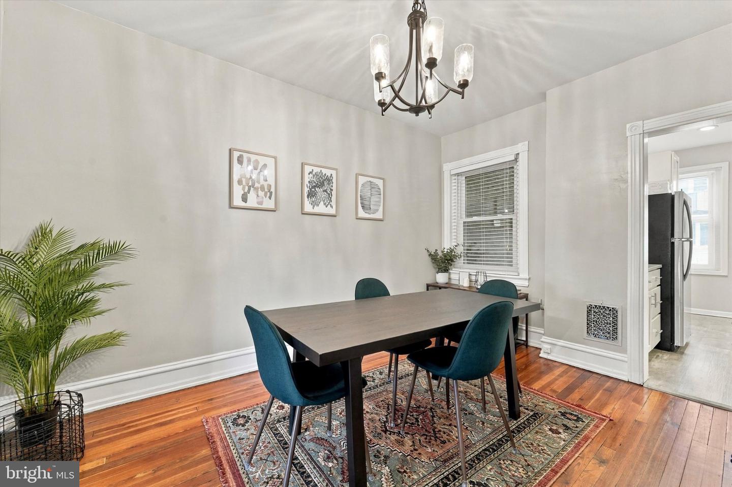 12 W Park Rd Property Photo 4