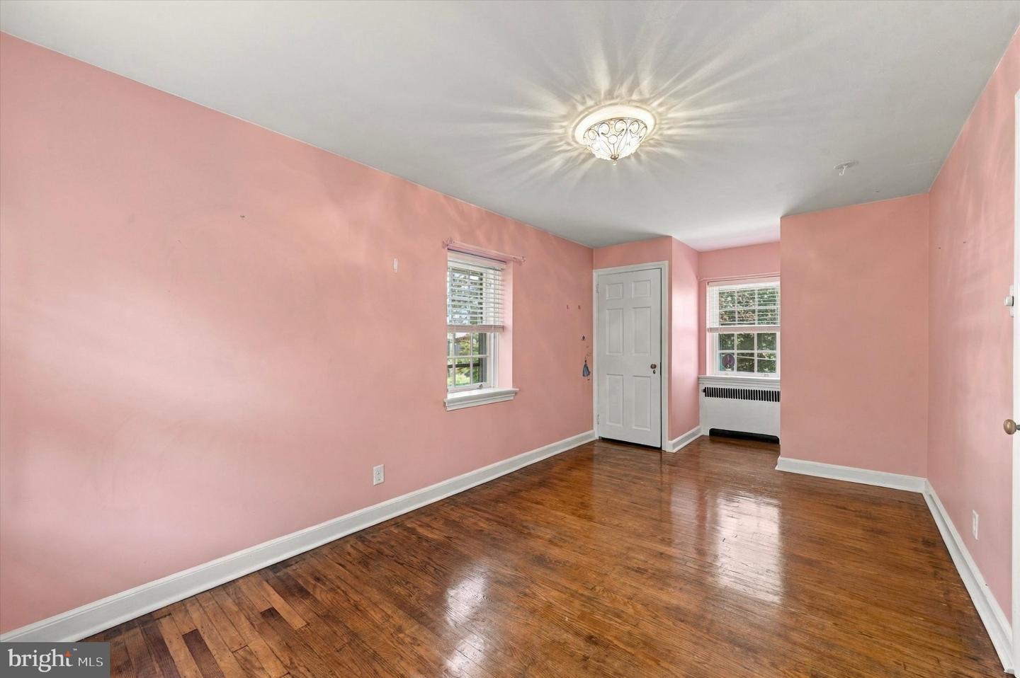 1822 Winton Ave Property Photo 27