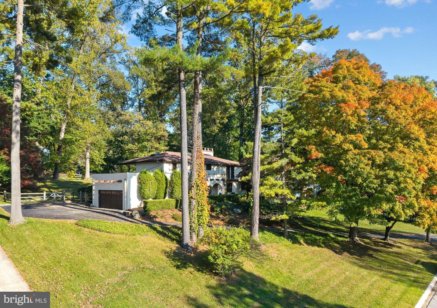 203 WEDGEWOOD CIR Property Photo 1