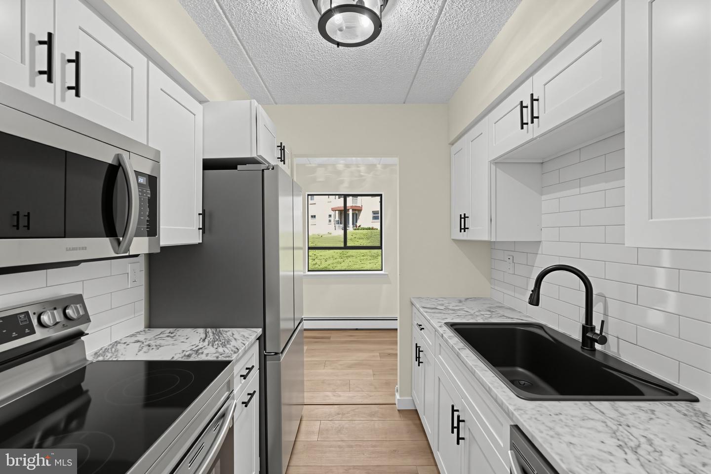 280 Bridgewater Rd #b-14 Property Photo 1