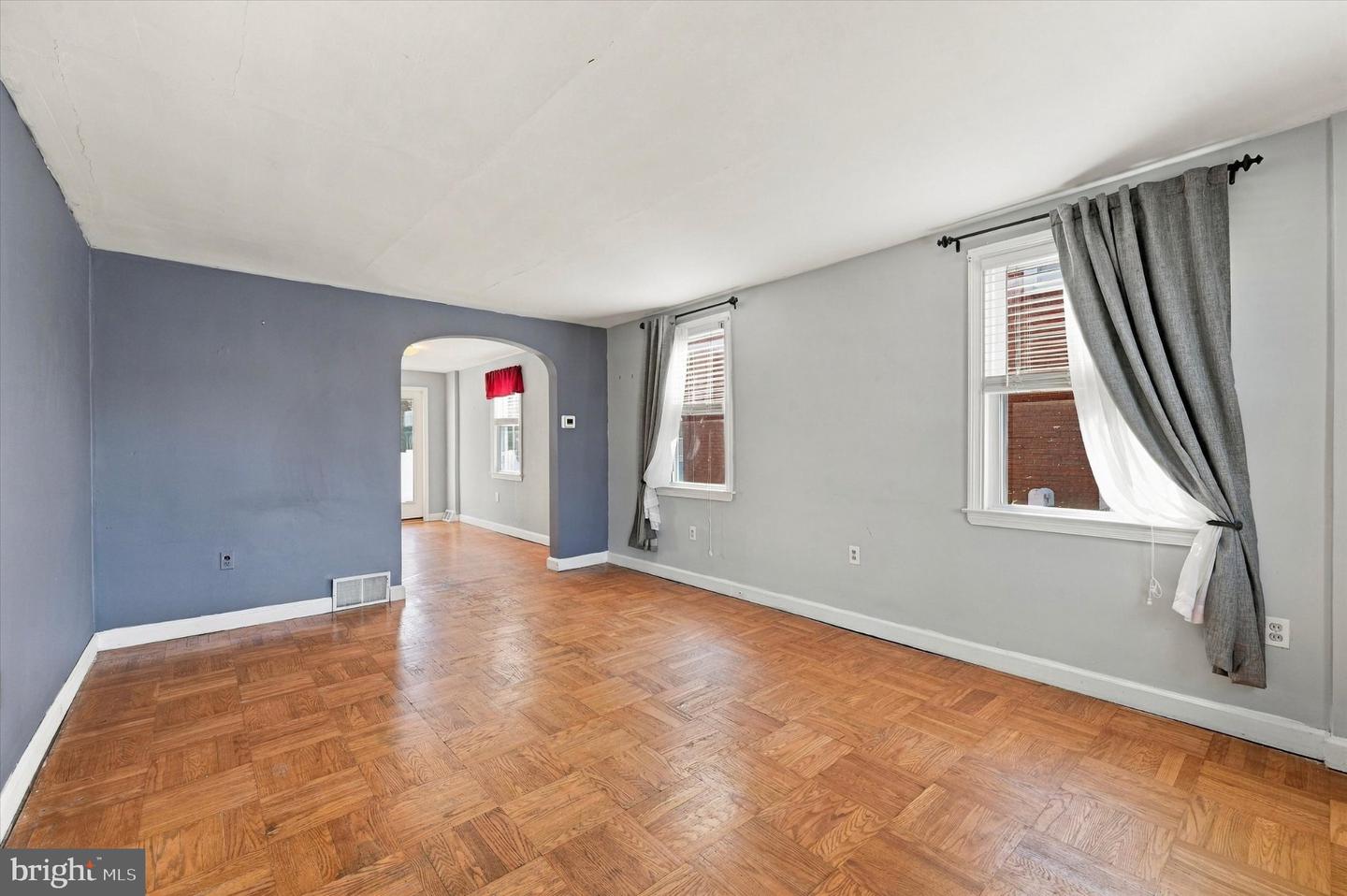 551 Michell St Property Photo 6