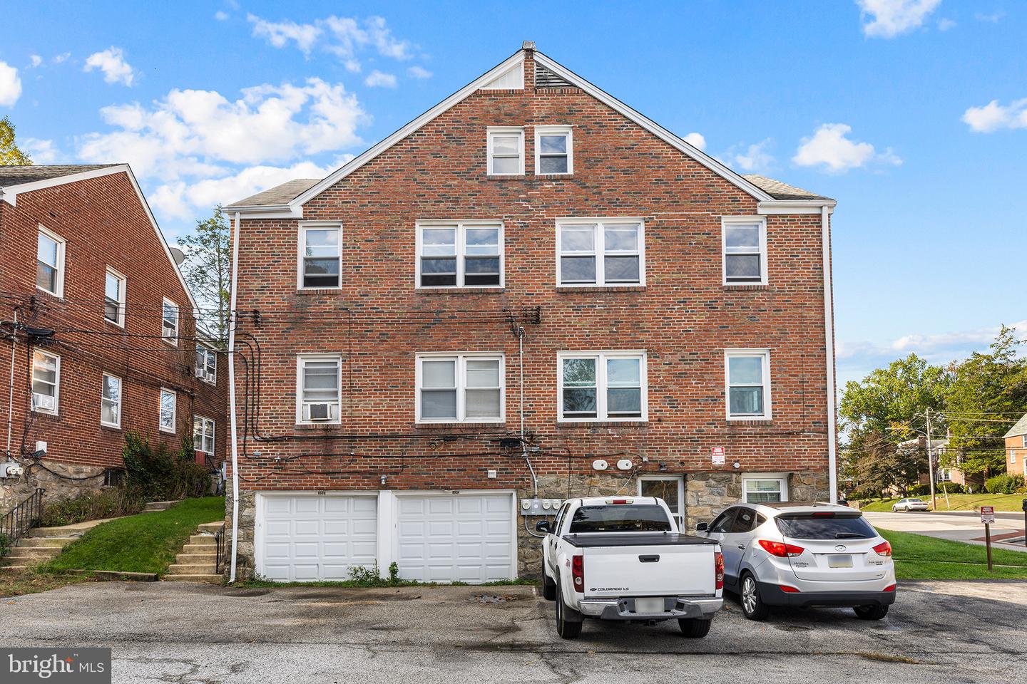 655 Drexel Ave Property Photo 4