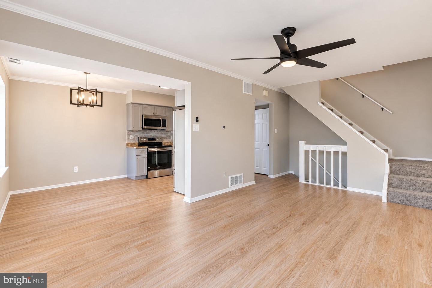 5200 Hilltop Dr #aa7 Property Photo 3