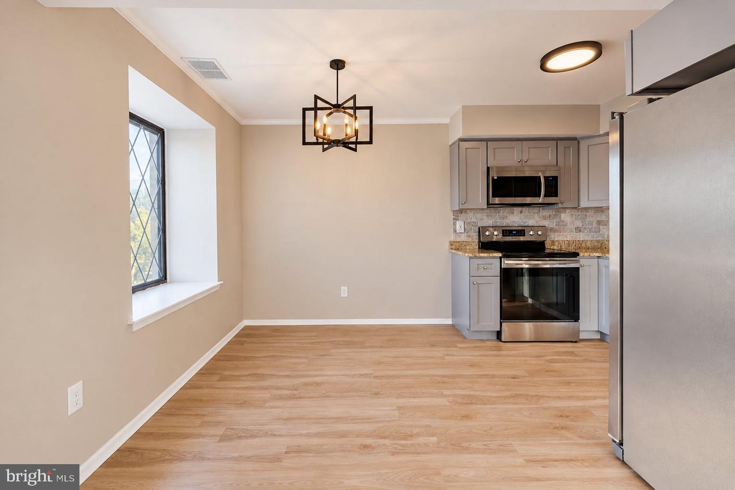 5200 Hilltop Dr #aa7 Property Photo 6