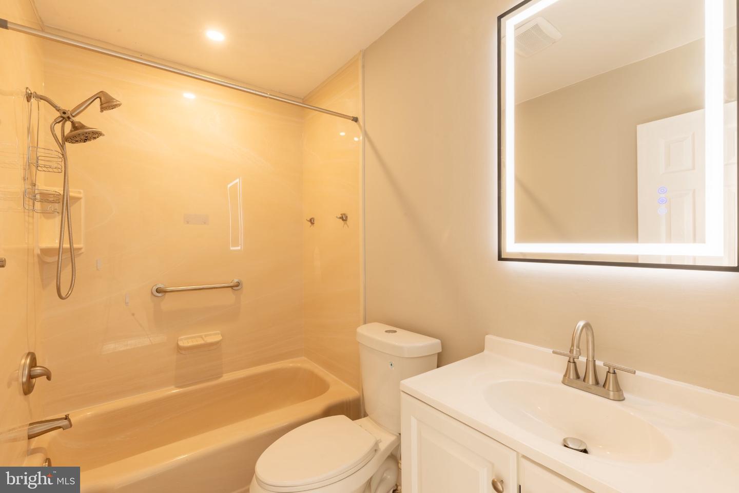 5200 Hilltop Dr #aa7 Property Photo 16