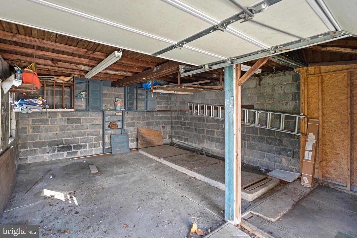 2312 Oakmont Ave Property Photo 45