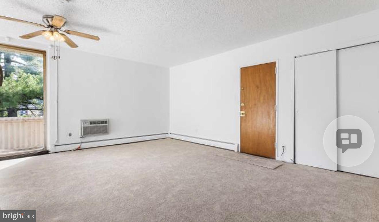 100 E Glenolden Ave E #r-19 Property Photo 2