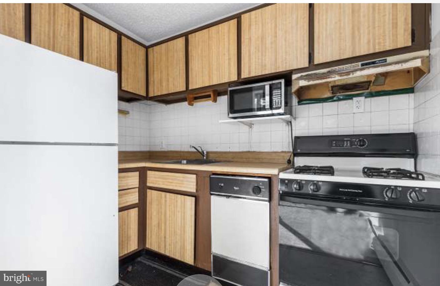 100 E Glenolden Ave E #r-19 Property Photo 5