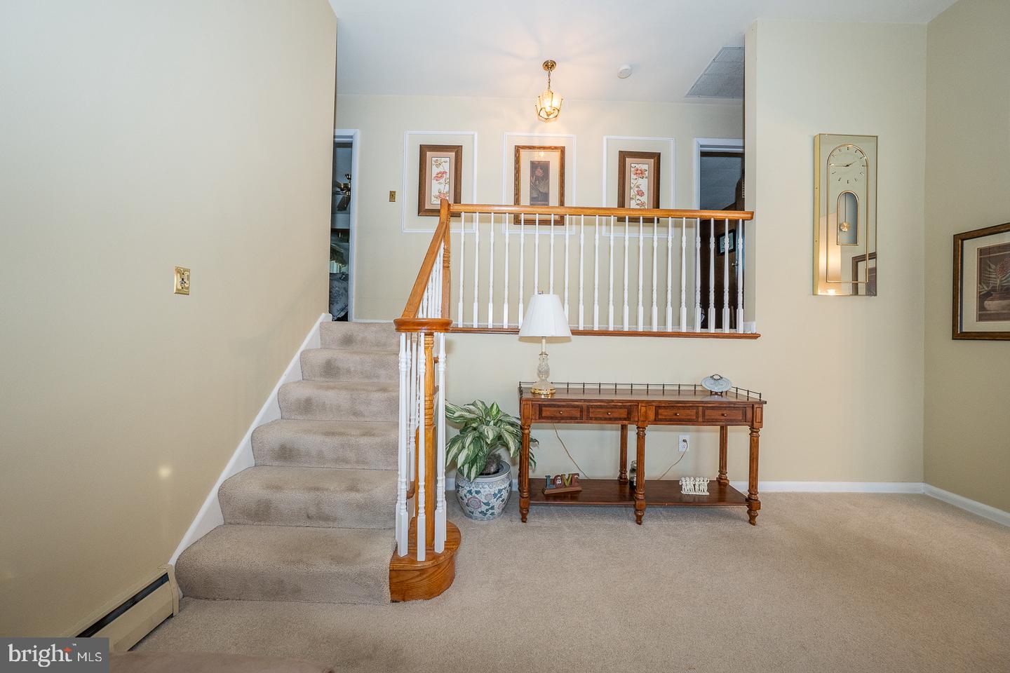 7 Lincoln Ln Property Photo 7
