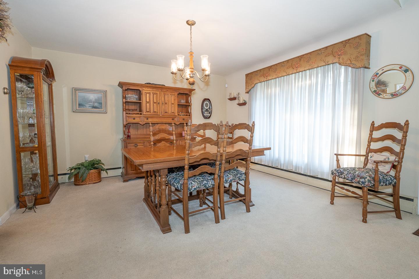 7 Lincoln Ln Property Photo 9