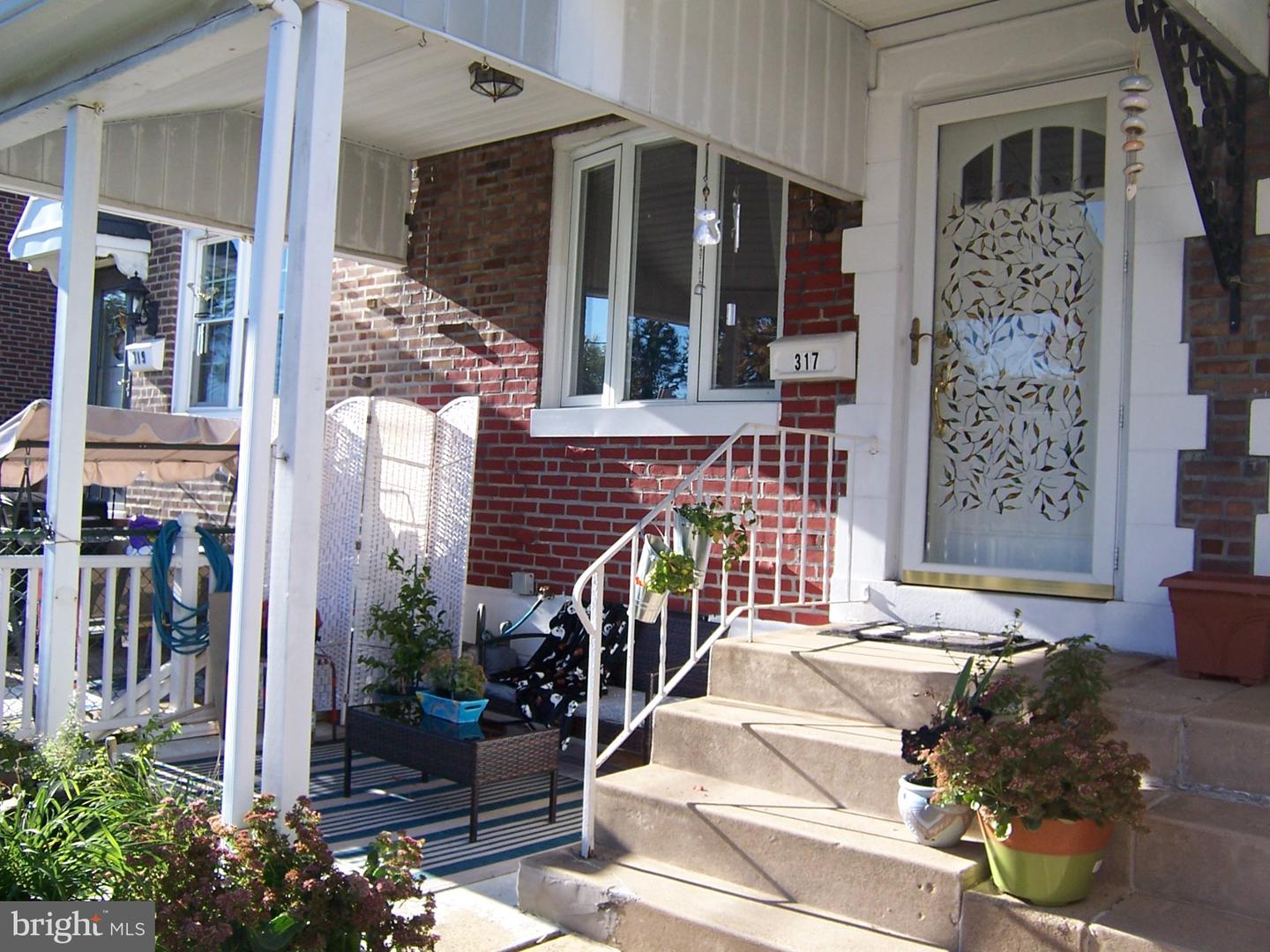 317 Spruce St Property Photo 3