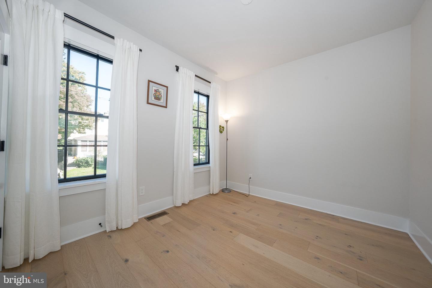 206 N Aberdeen Ave #e Property Photo 24