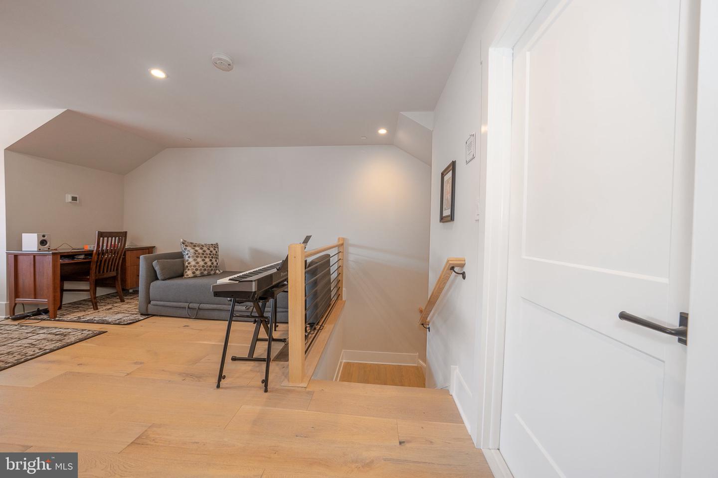 206 N Aberdeen Ave #e Property Photo 33