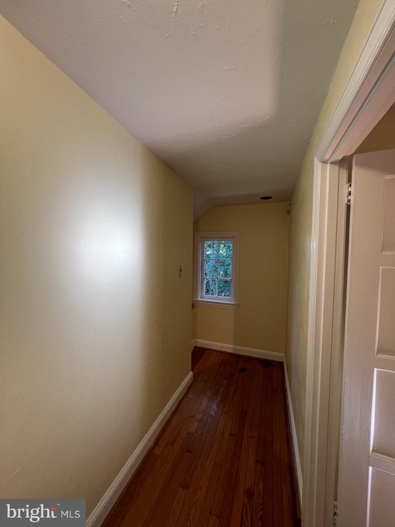 612 Beverly Blvd Property Photo 36