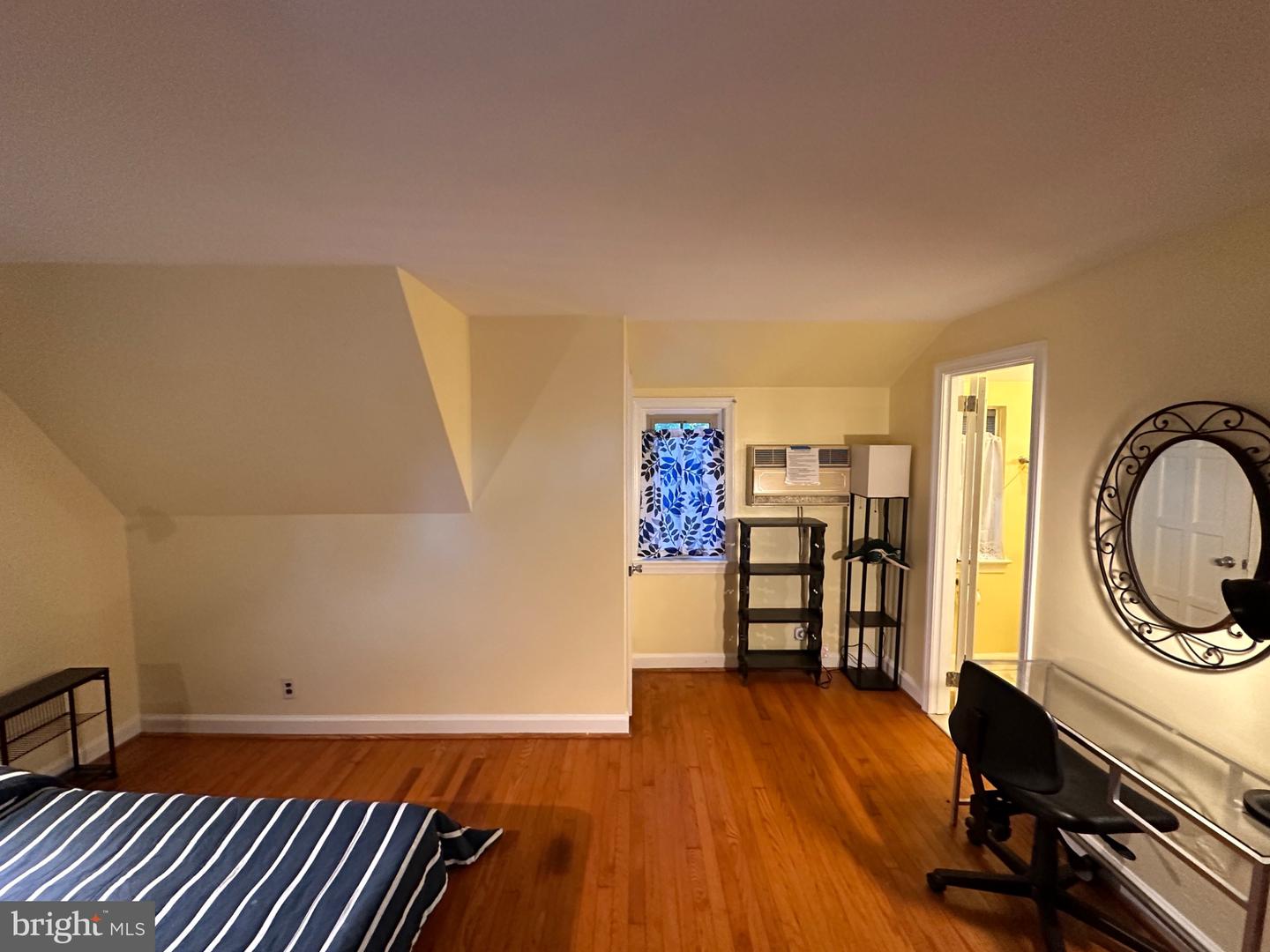 612 Beverly Blvd Property Photo 44