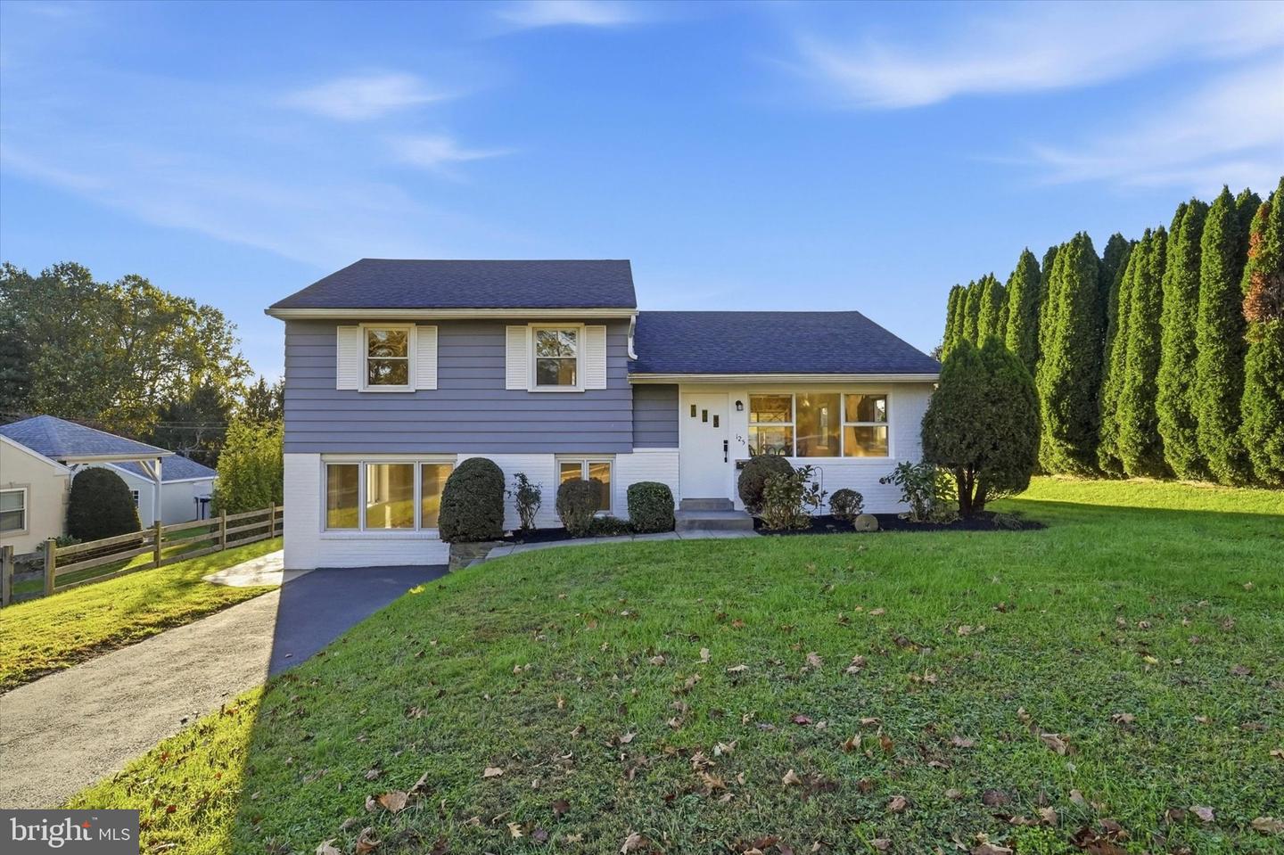 125 Lawrence Rd Property Photo 1
