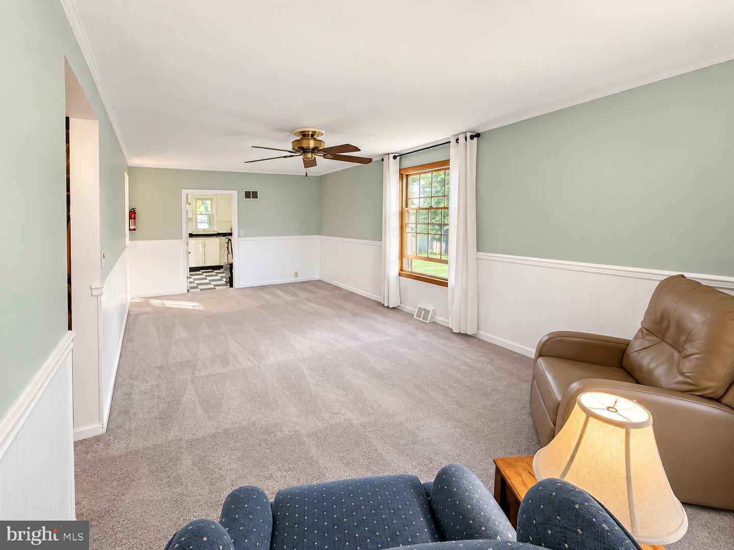 10 Cobblestone Ln Property Photo 8
