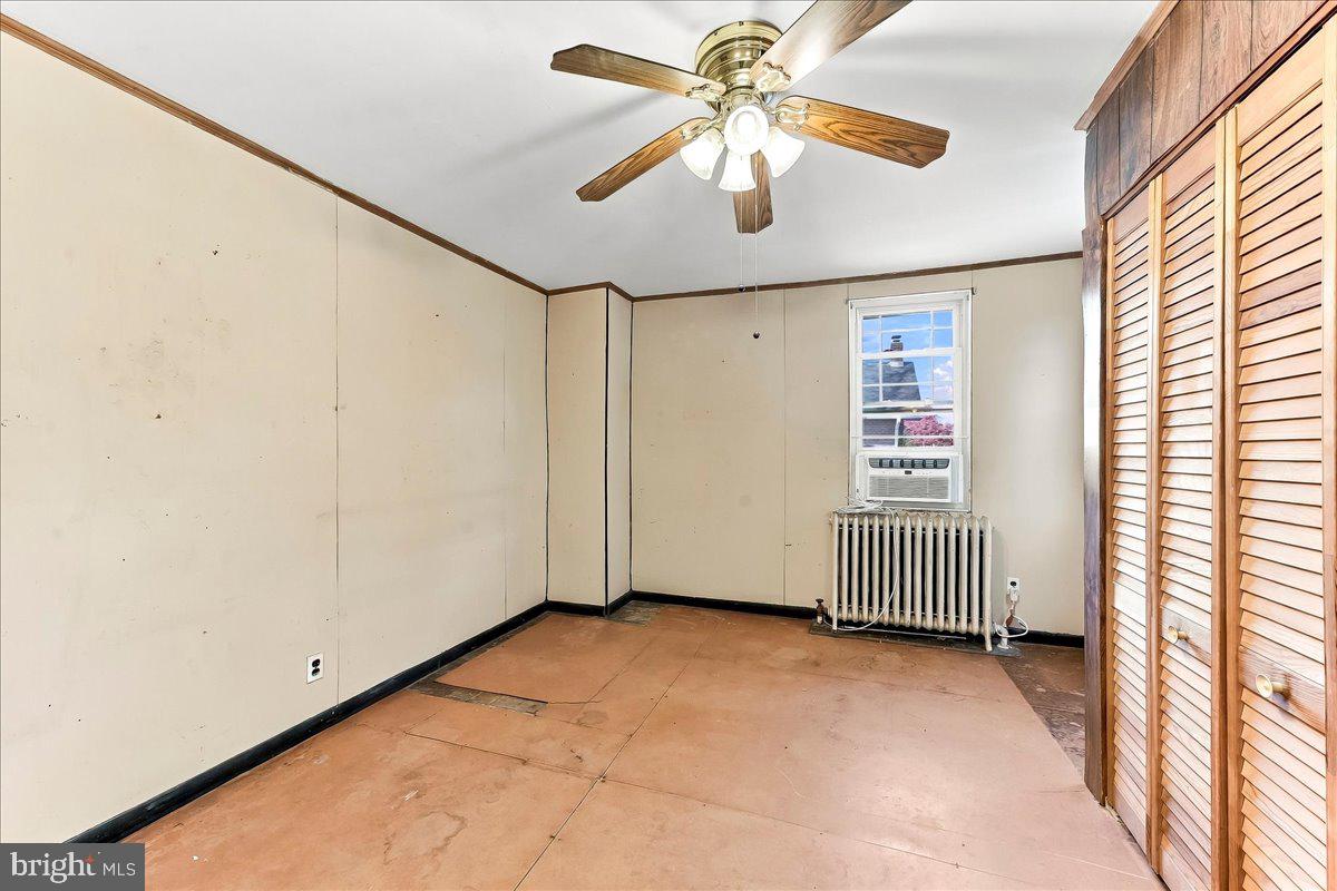 125 E Sylvan Ave Property Photo 29